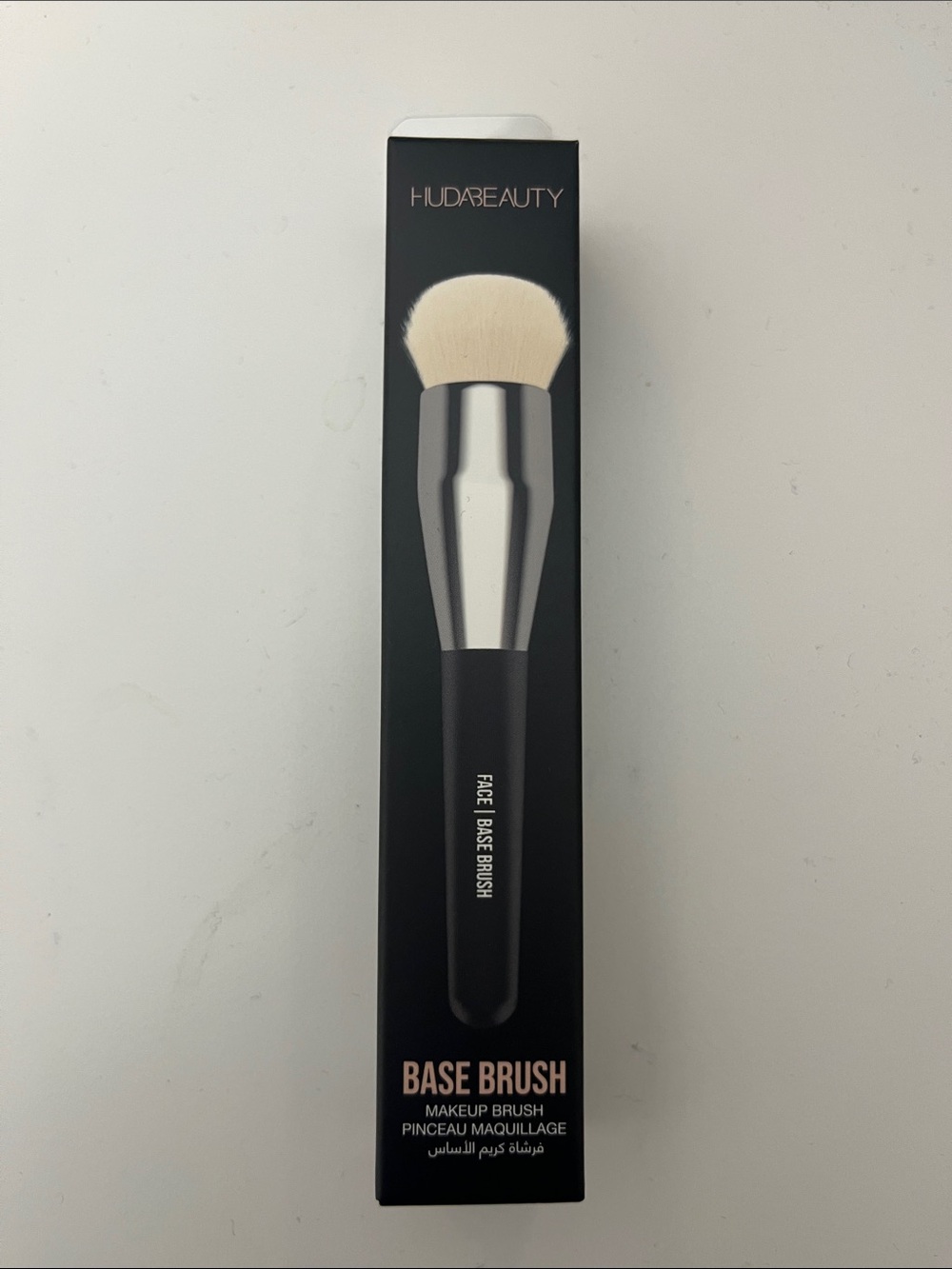 HUDA BEAUTY Base Brush